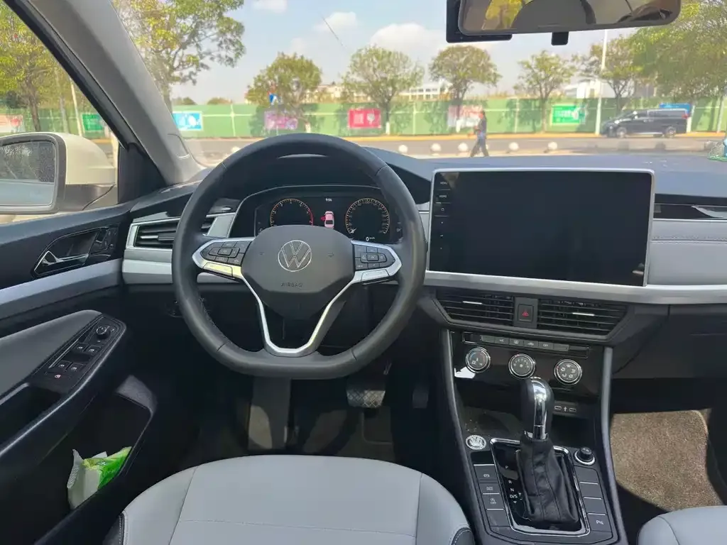 Volkswagen Bora 2022 из CN, фото 10