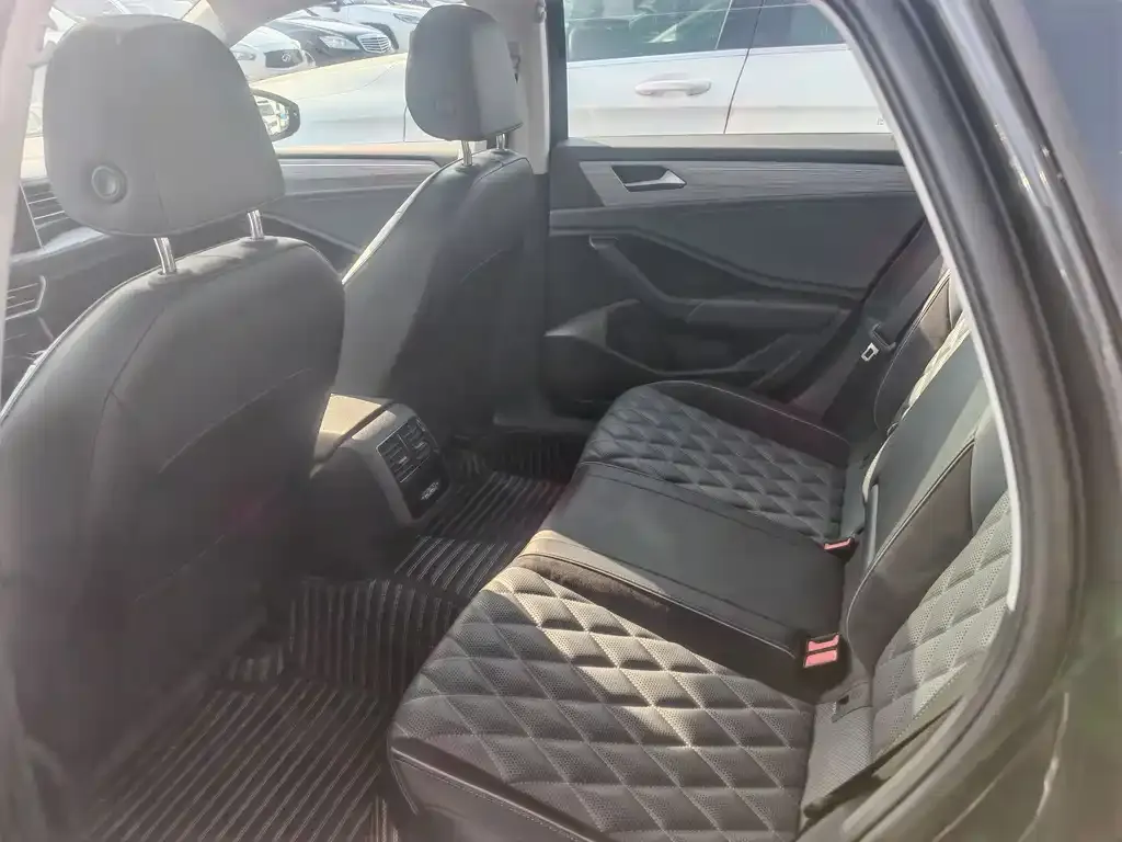 Volkswagen Sagitar 2023 из CN, фото 4
