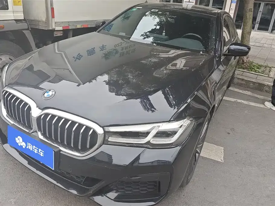 BMW 5 Series 2023 из CN, фото 1