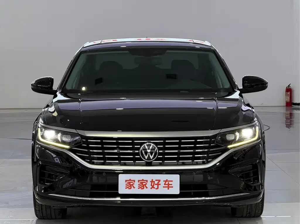 Volkswagen Passat 2022 из CN, фото 2