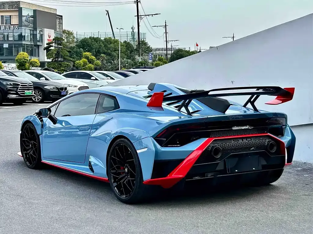 Lamborghini Huracan 2023 из CN, фото 3