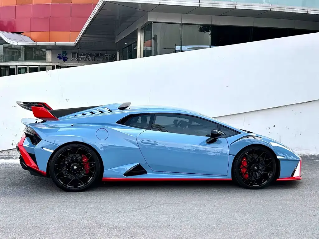 Lamborghini Huracan 2023 из CN, фото 9