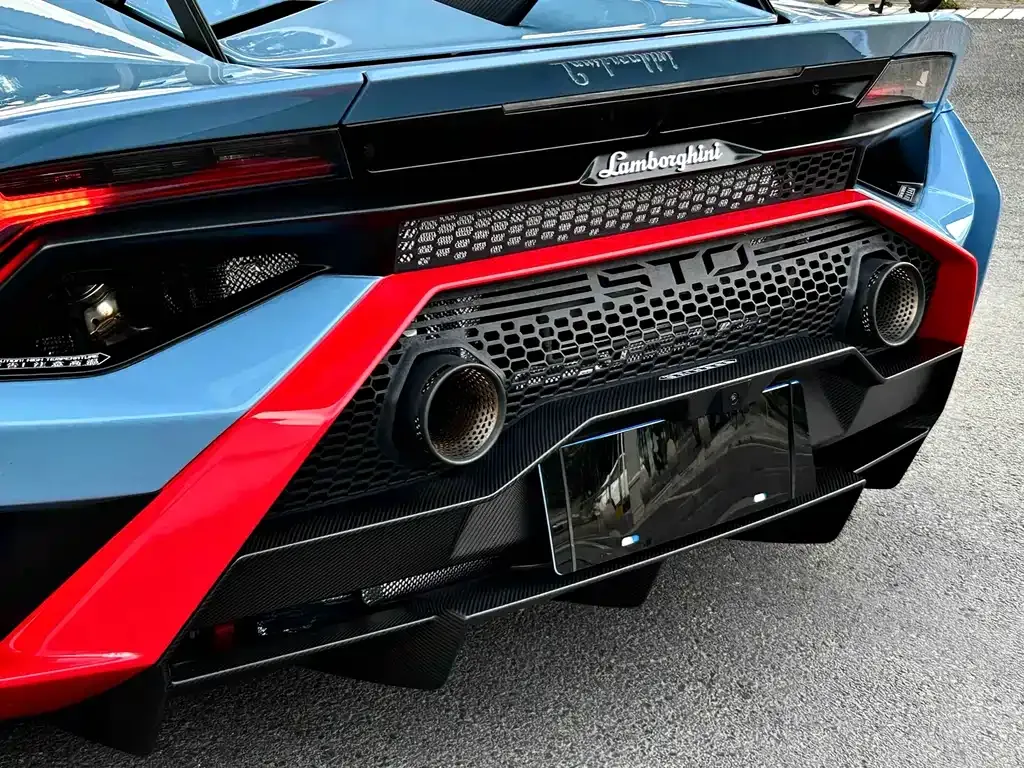 Lamborghini Huracan 2023 из CN, фото 6