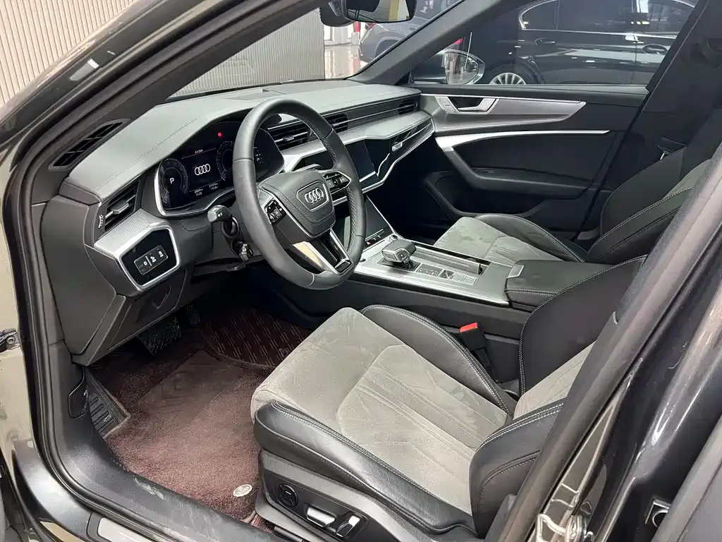 Audi A6L 2025 из CN, фото 10