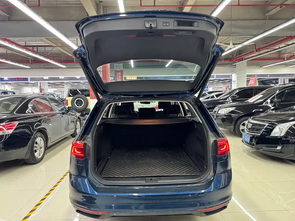 Volkswagen Viloran 2022 из CN, фото 3