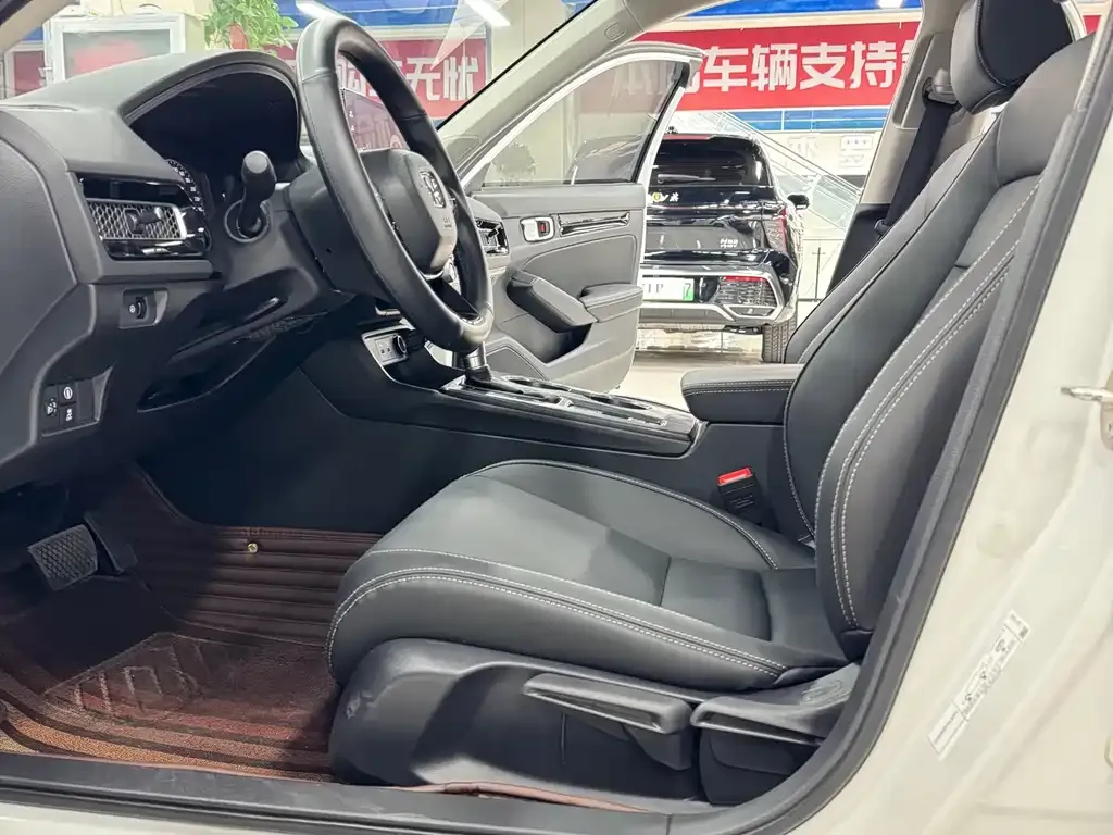 Honda Civic — фото 7