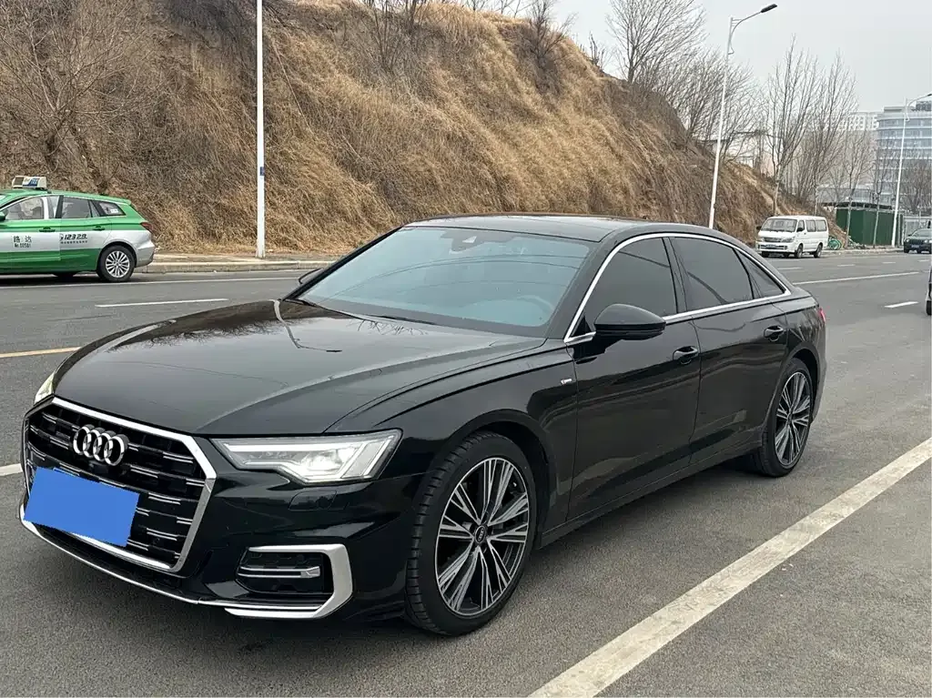 Audi A6L 2023 из CN, фото 1