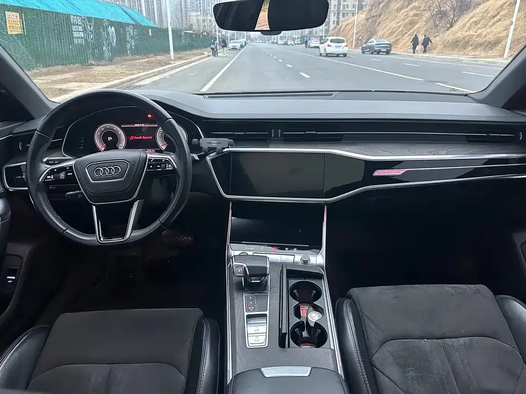 Audi A6L 2023 из CN, фото 3