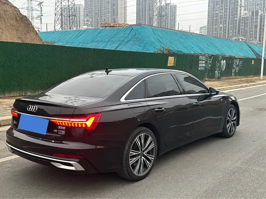 Audi A6L 2023 из CN, фото 5