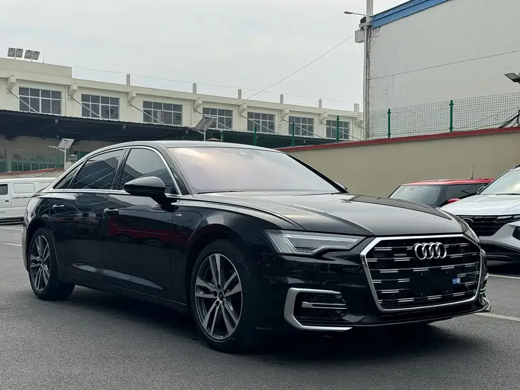 Audi A6L — фото 5