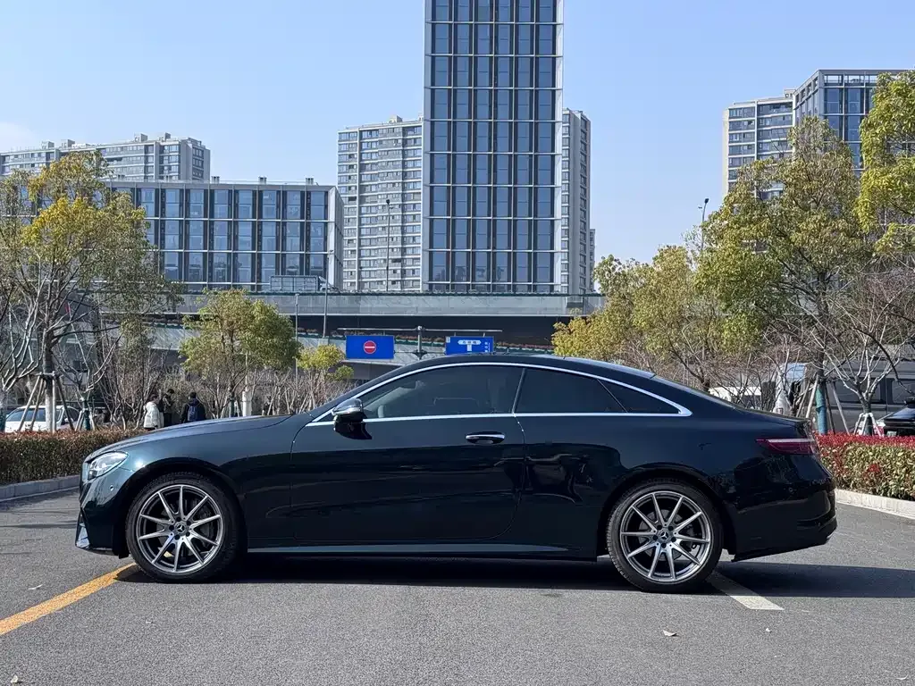 Mercedes-Benz E-Class (Import) — фото 6