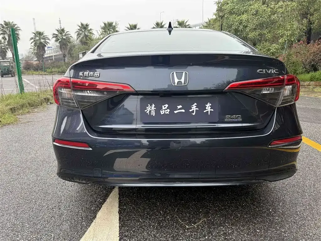 Honda Civic — фото 8
