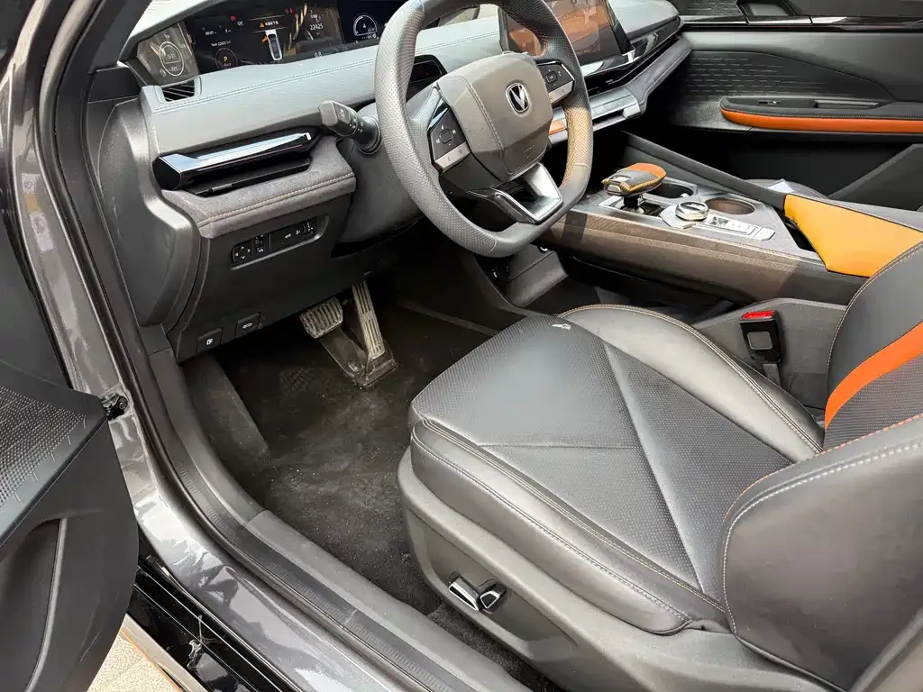Changan UNI-V 2023 из CN, фото 10