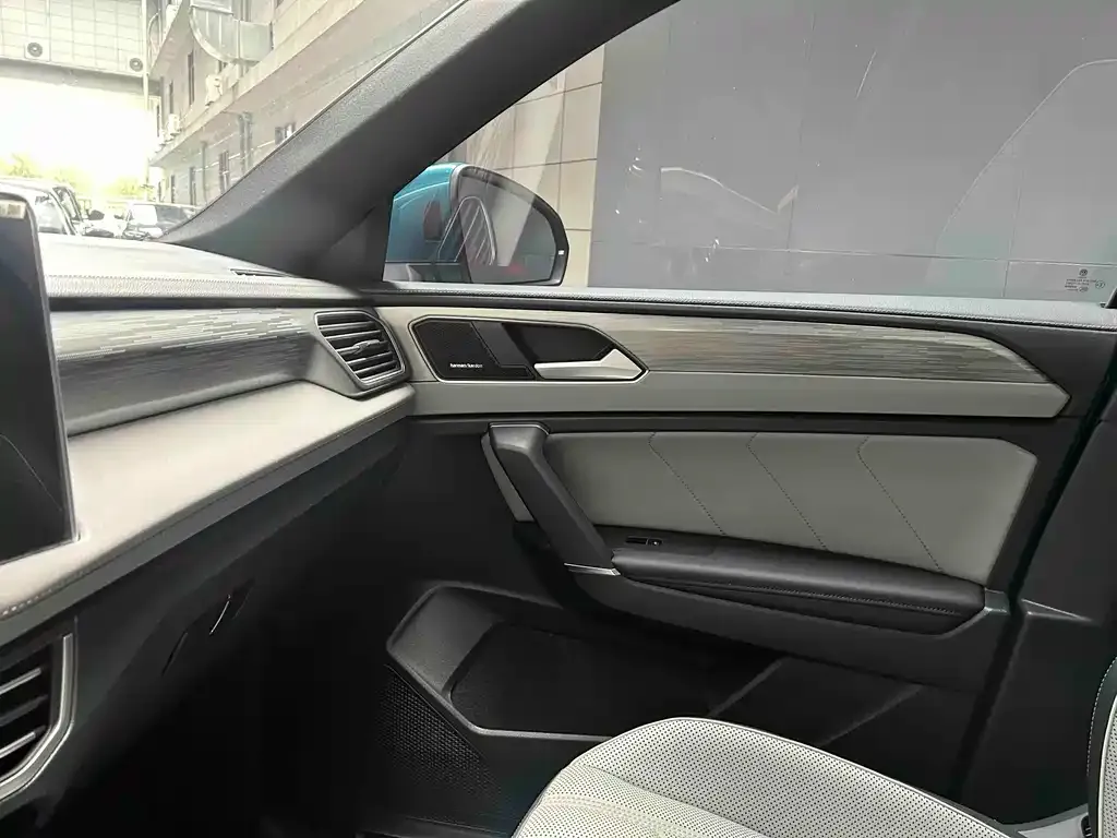 Volkswagen Tayron 2022 из CN, фото 10