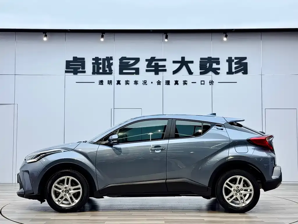 Toyota C-HR — фото 6