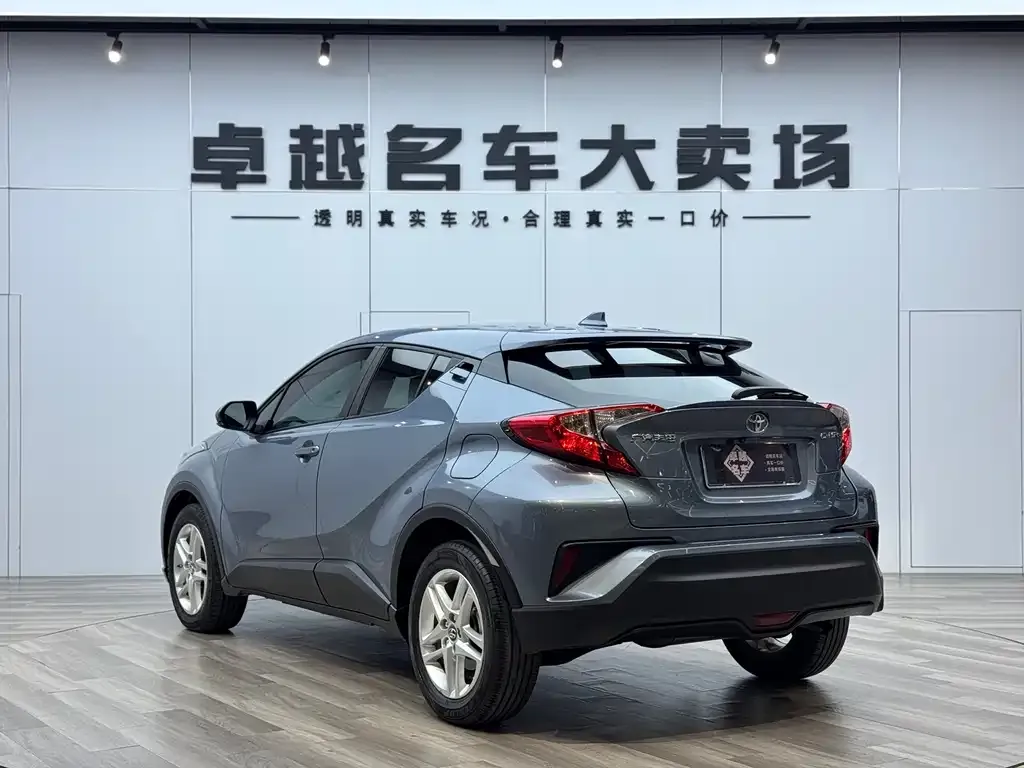 Toyota C-HR — фото 3