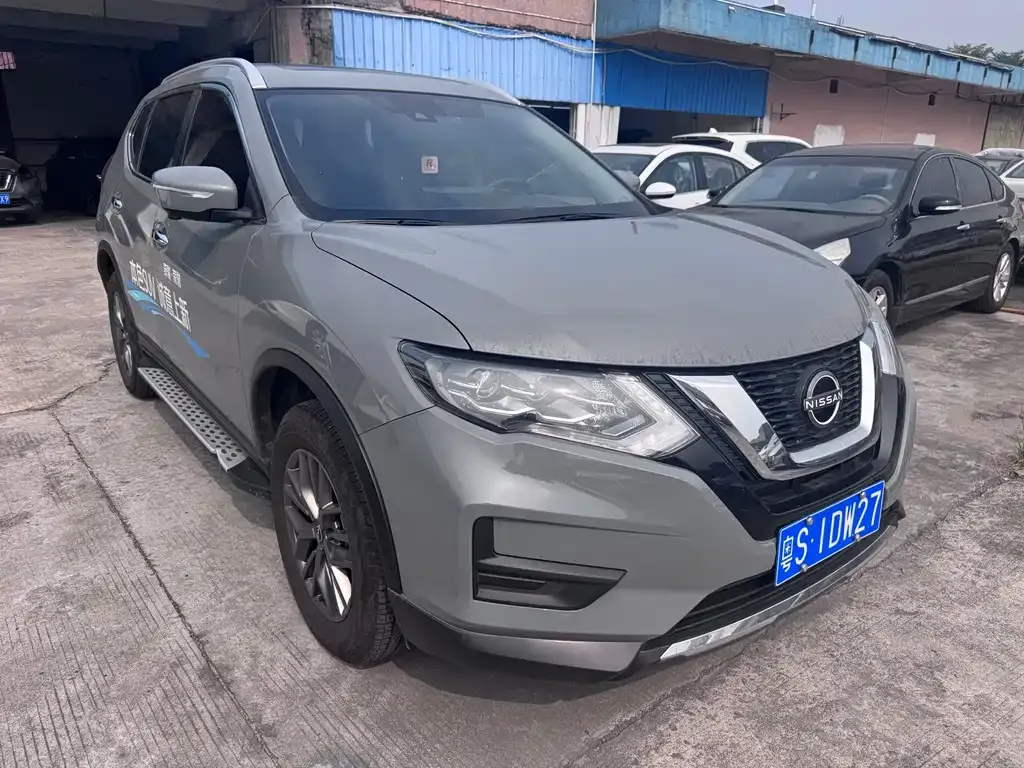 Nissan X-Trail — фото 8