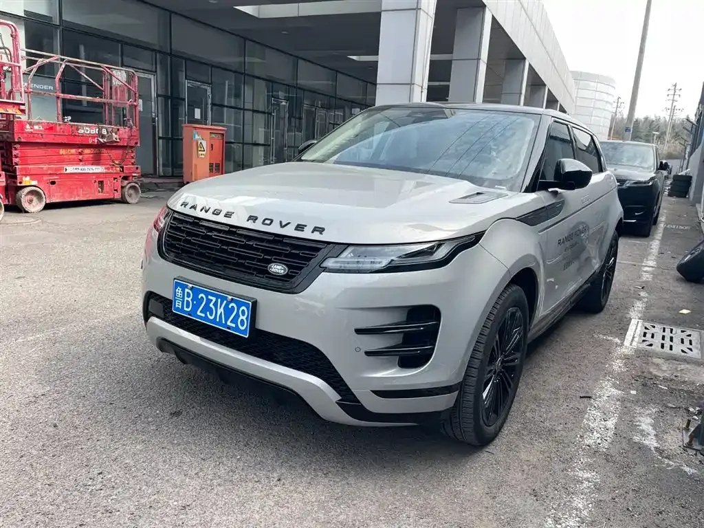 Land Rover Evoque — фото 1