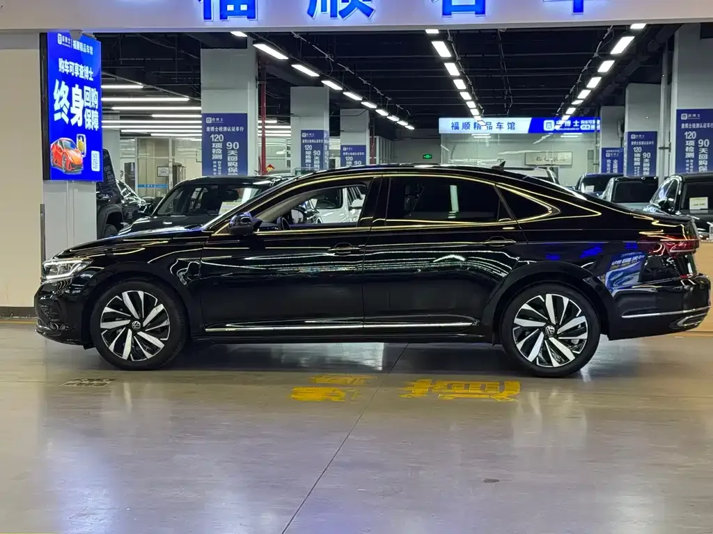 Volkswagen Passat — фото 3
