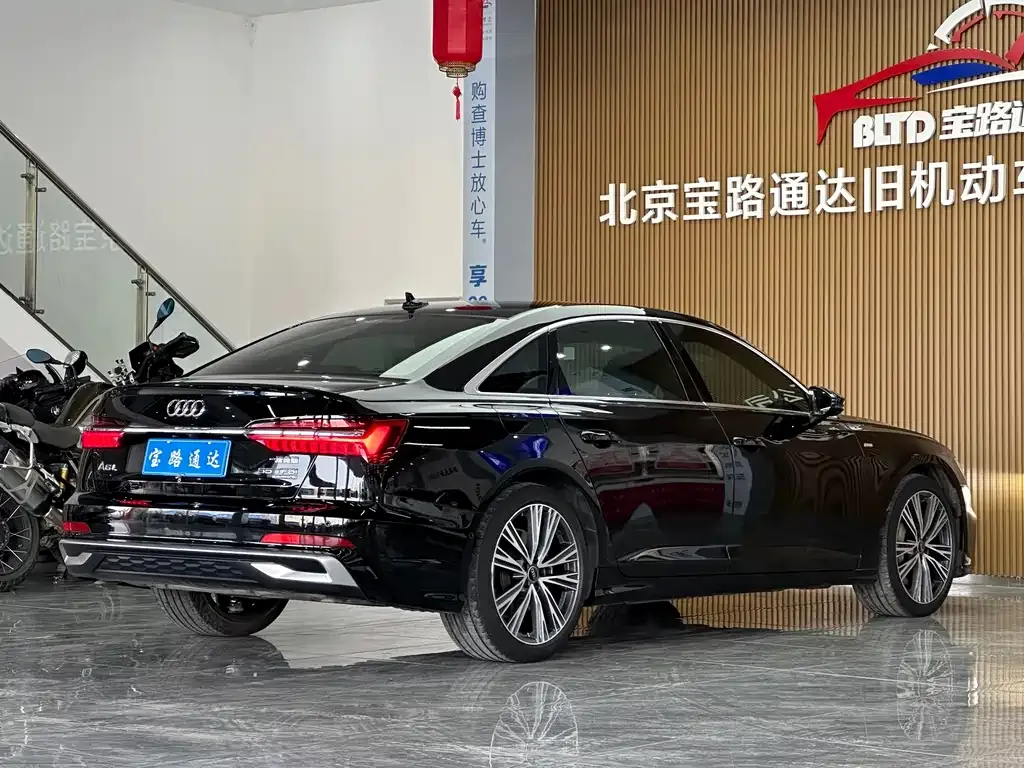 Audi A6L — фото 5