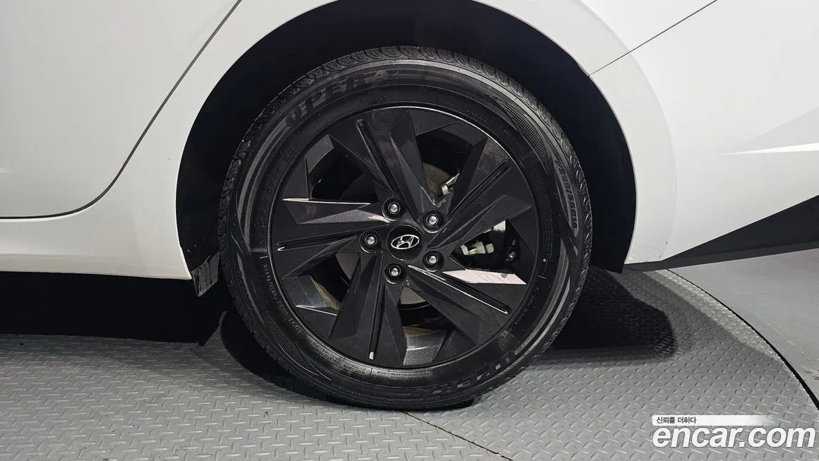 Hyundai AVANTE 2023 из KR, фото 6