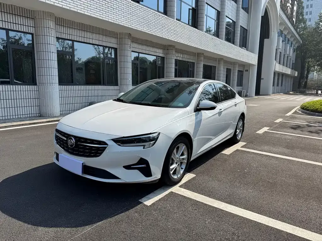Buick Regal 2022 из CN, фото 1