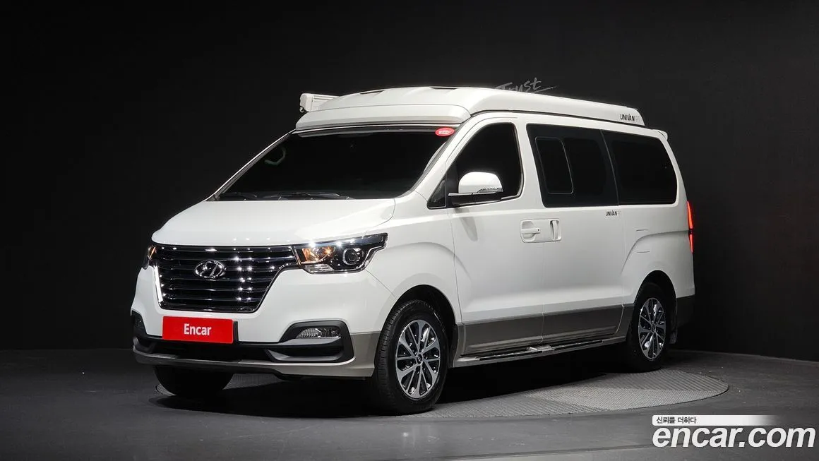 Hyundai Starex 2021 из KR, фото 1