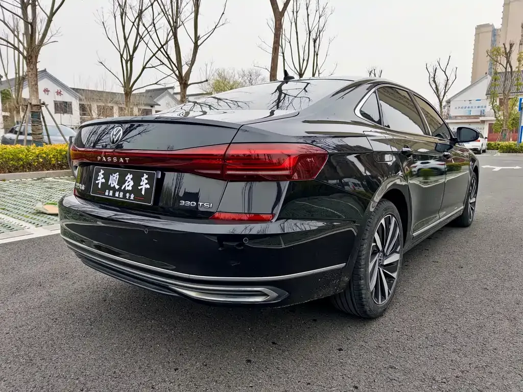 Volkswagen Passat — фото 5
