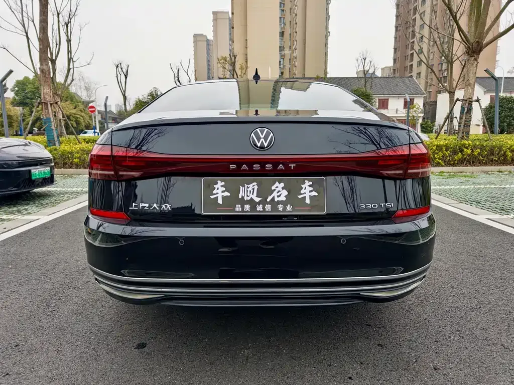 Volkswagen Passat — фото 2