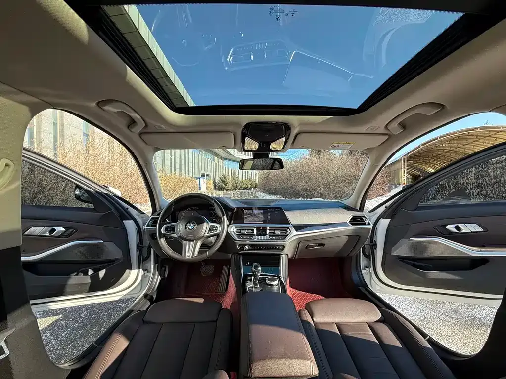 BMW 3 Series 2021 из CN, фото 4
