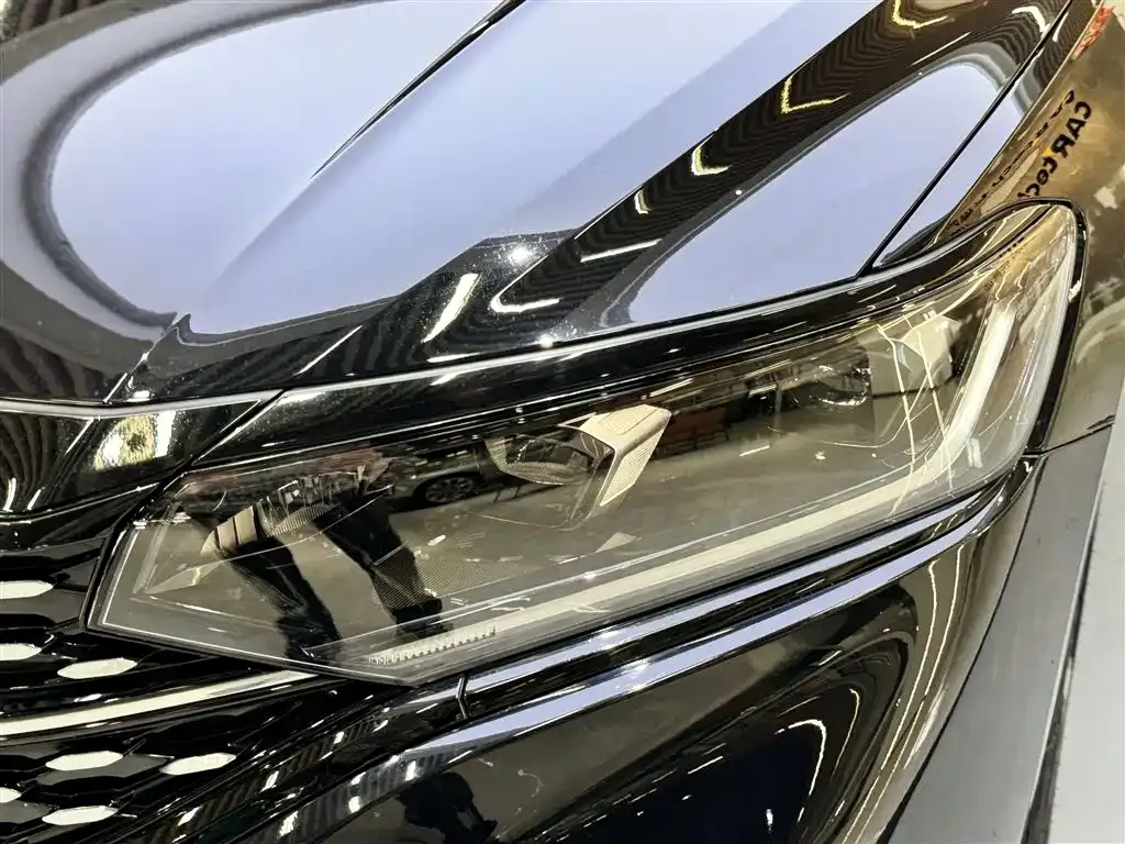 Volkswagen Passat — фото 10