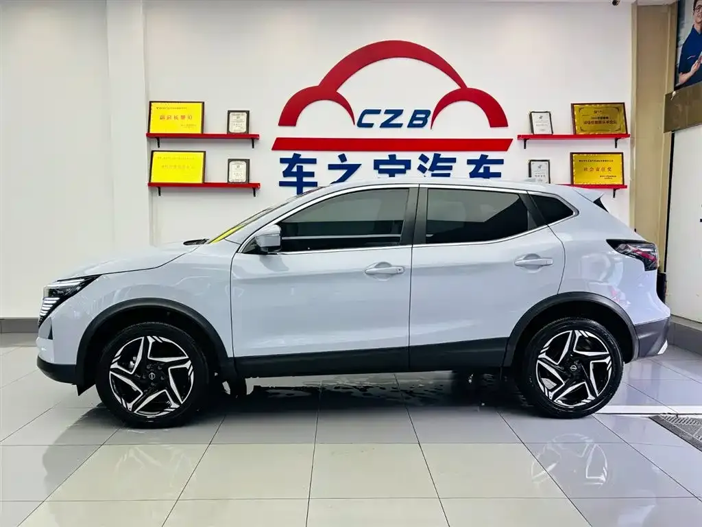 Nissan Qashqai — фото 5