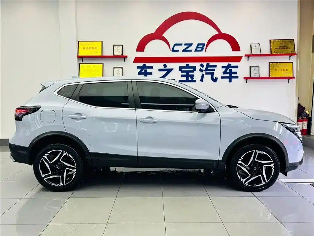 Nissan Qashqai — фото 6