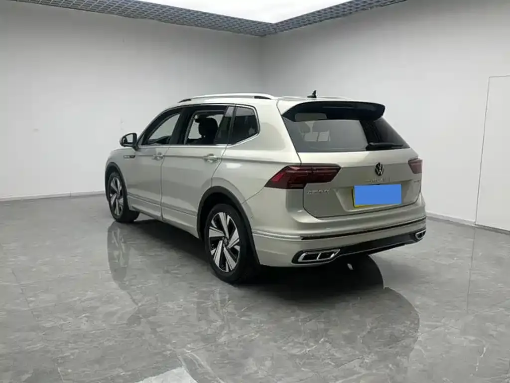 Volkswagen Tiguan L 2023 из CN, фото 4