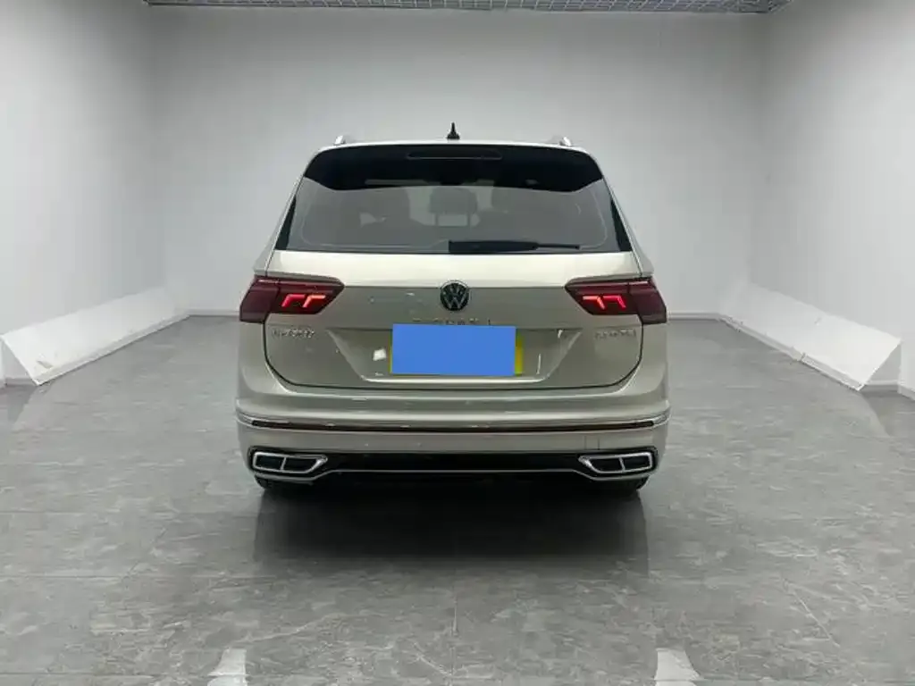 Volkswagen Tiguan L 2023 из CN, фото 10