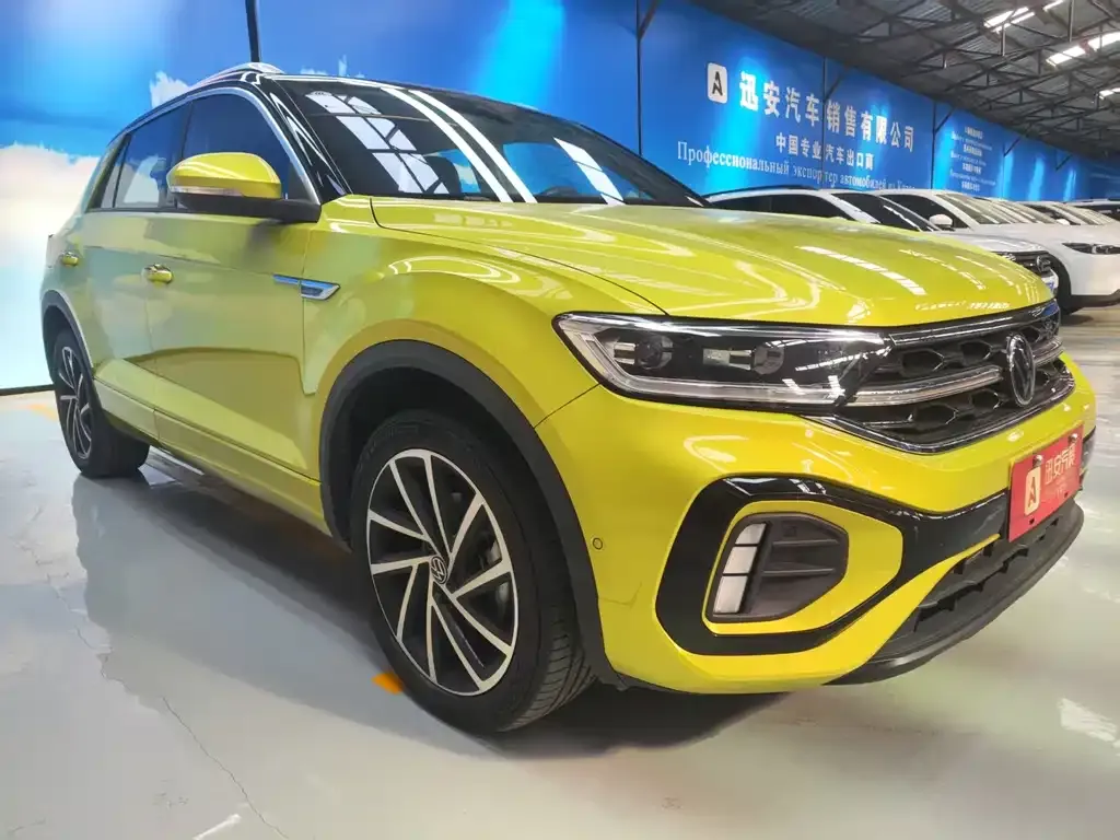 Volkswagen T-Roc — фото 8