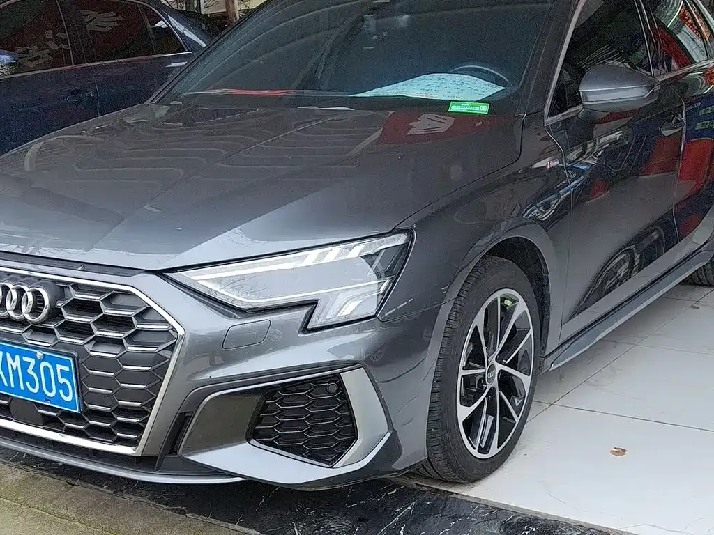 Audi A3 2023 из CN, фото 1