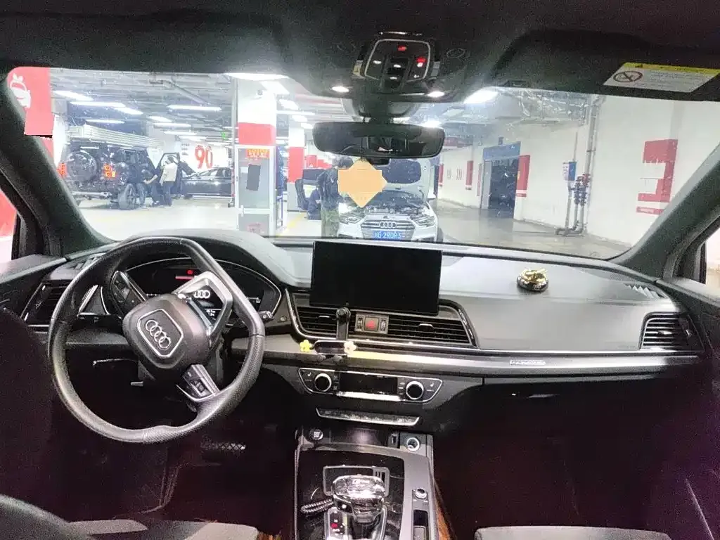 Audi Q5L Sportback 2022 из CN, фото 5