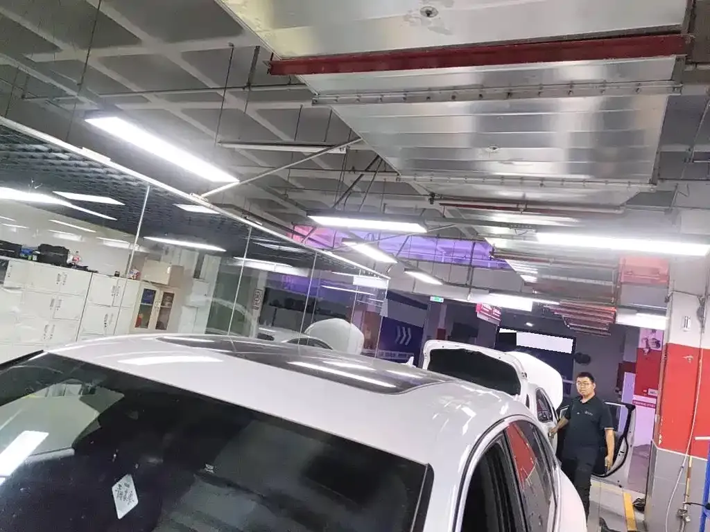 Audi Q5L Sportback 2022 из CN, фото 9