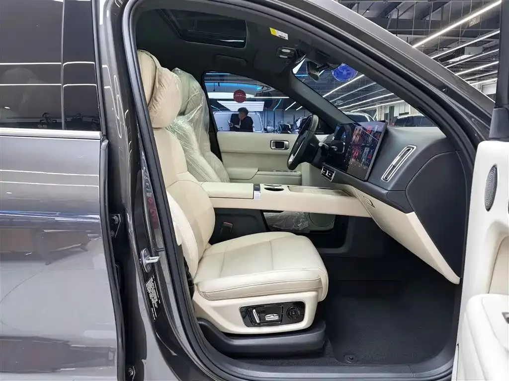 Li Auto L8 2024 из CN, фото 5