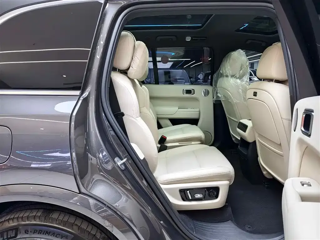 Li Auto L8 2024 из CN, фото 8