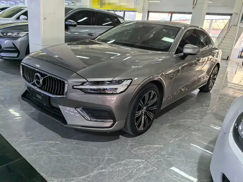 Volvo S60 2021 из CN, фото 1