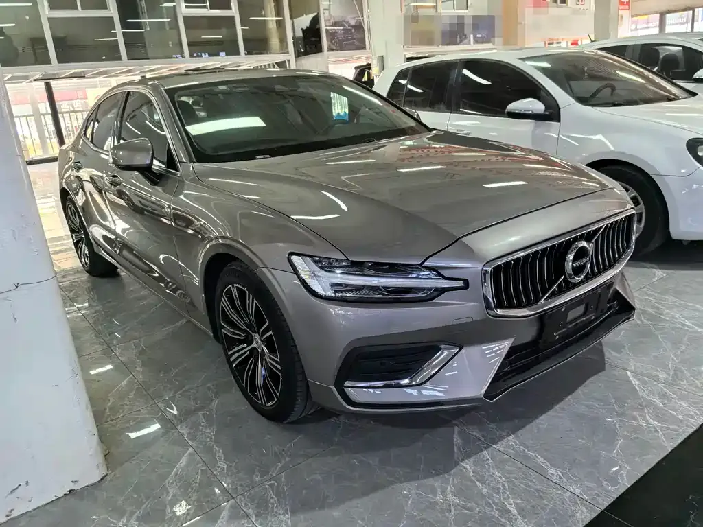 Volvo S60 2021 из CN, фото 10
