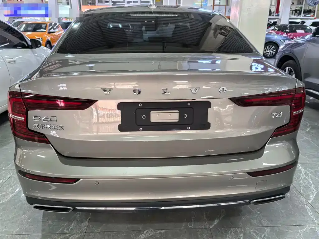 Volvo S60 2021 из CN, фото 9