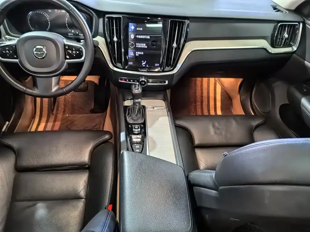 Volvo S60 2021 из CN, фото 7