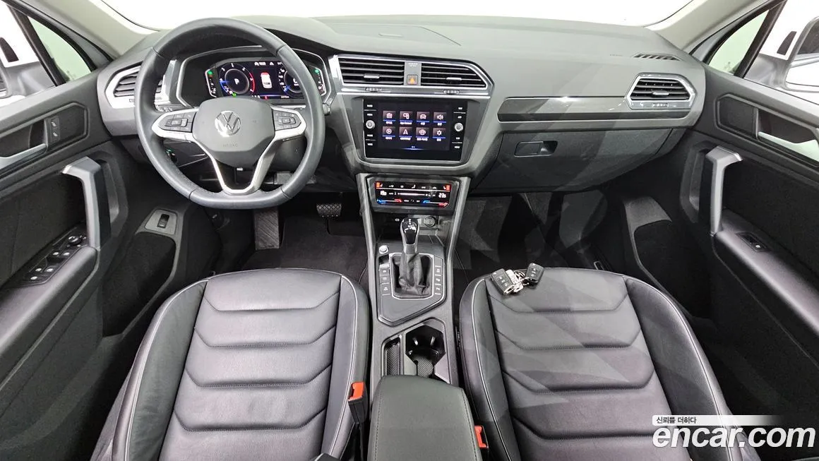Volkswagen Tiguan — фото 7