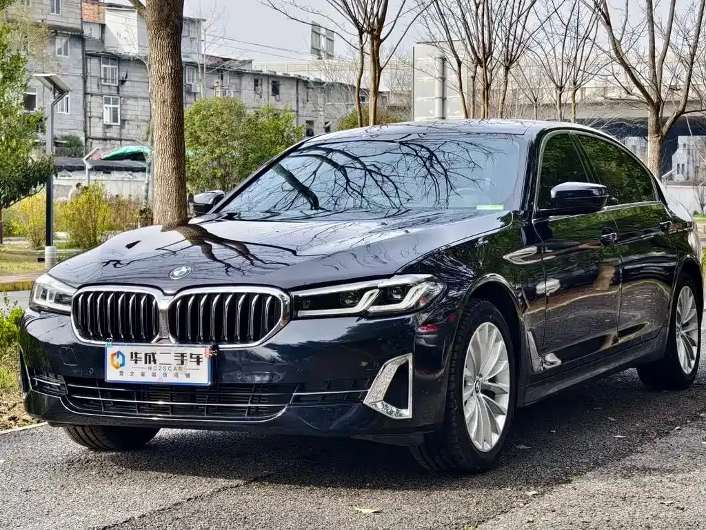 BMW 5 Series — фото 8
