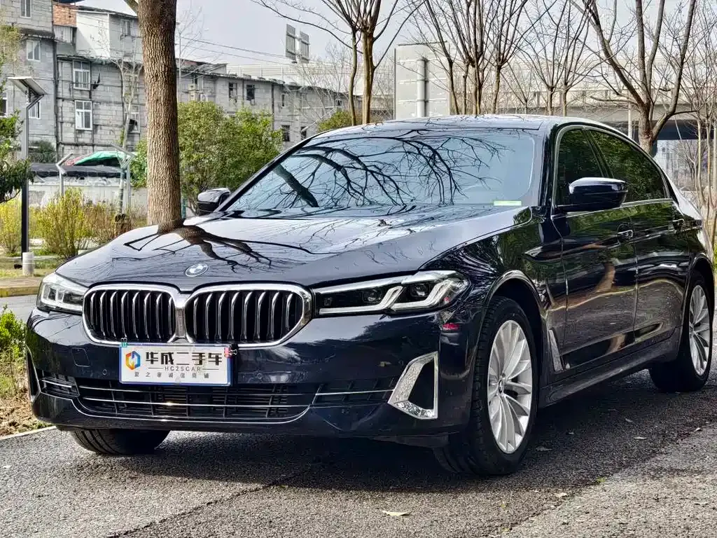 BMW 5 Series — фото 9