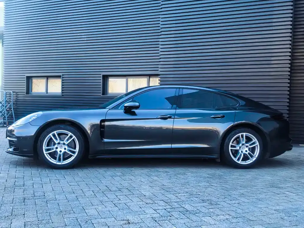 Porsche Panamera — фото 10