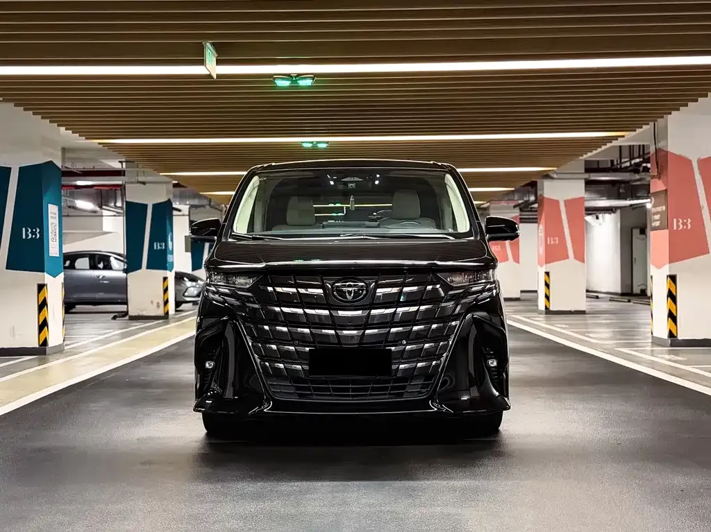 Toyota Alphard 2023 из CN, фото 5
